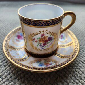 Paragon Queen Mary Coffee Can Demitasse Cup Saucer Signed J A Robinson 8902